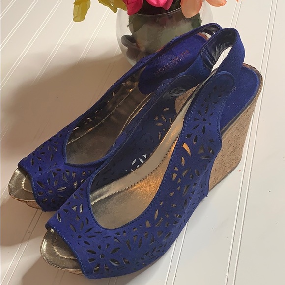 blue wedge dress shoes